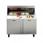 Table de préparation de sandwiches réfrigérée Traulsen 122 cm (Portes : gauche/droite)